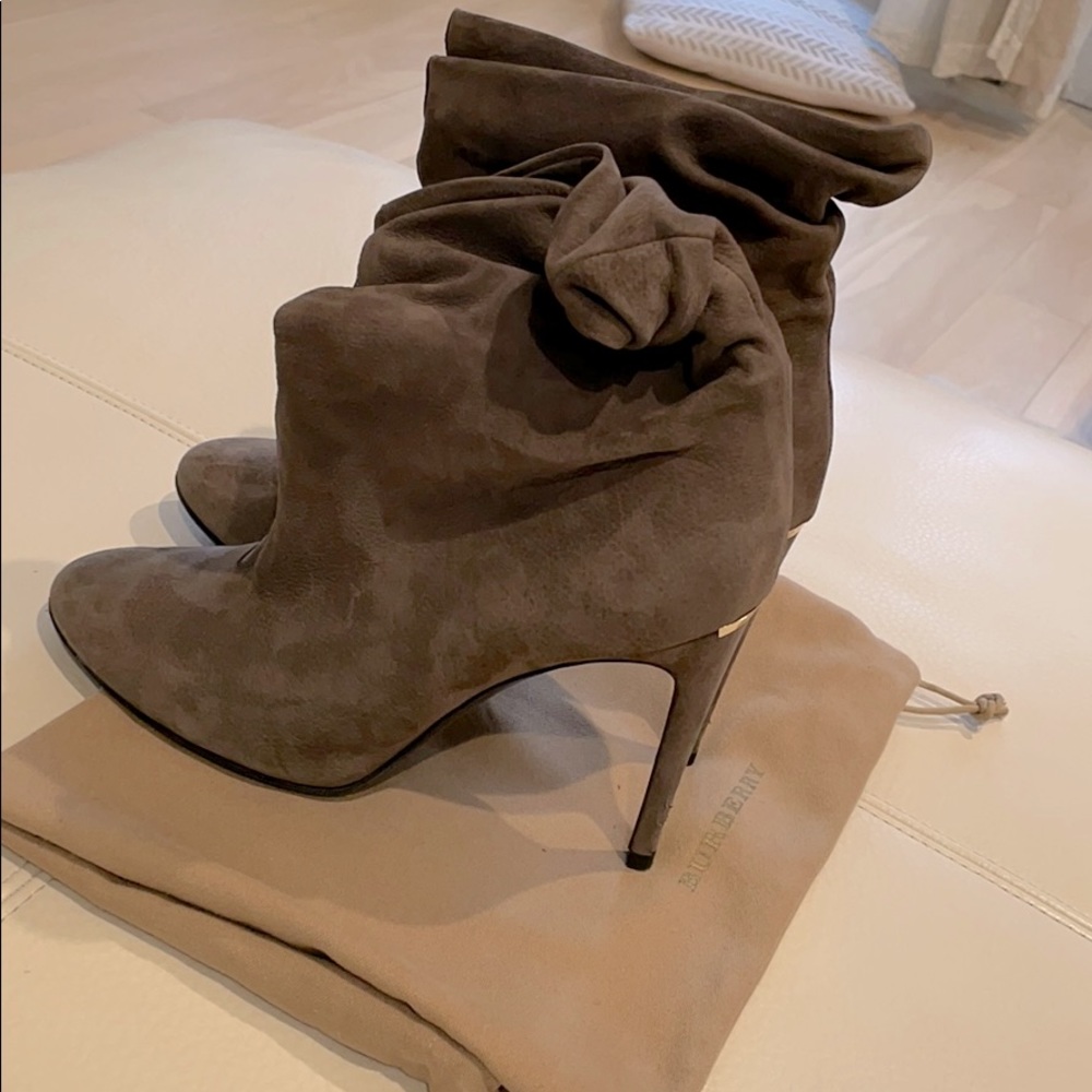 Burberry suede booties - Picture 6 of 6